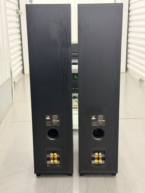 Boston Acoustics Lynnfield VR30-Floorstanding Tower Speakers, in Excellent Condition!!!