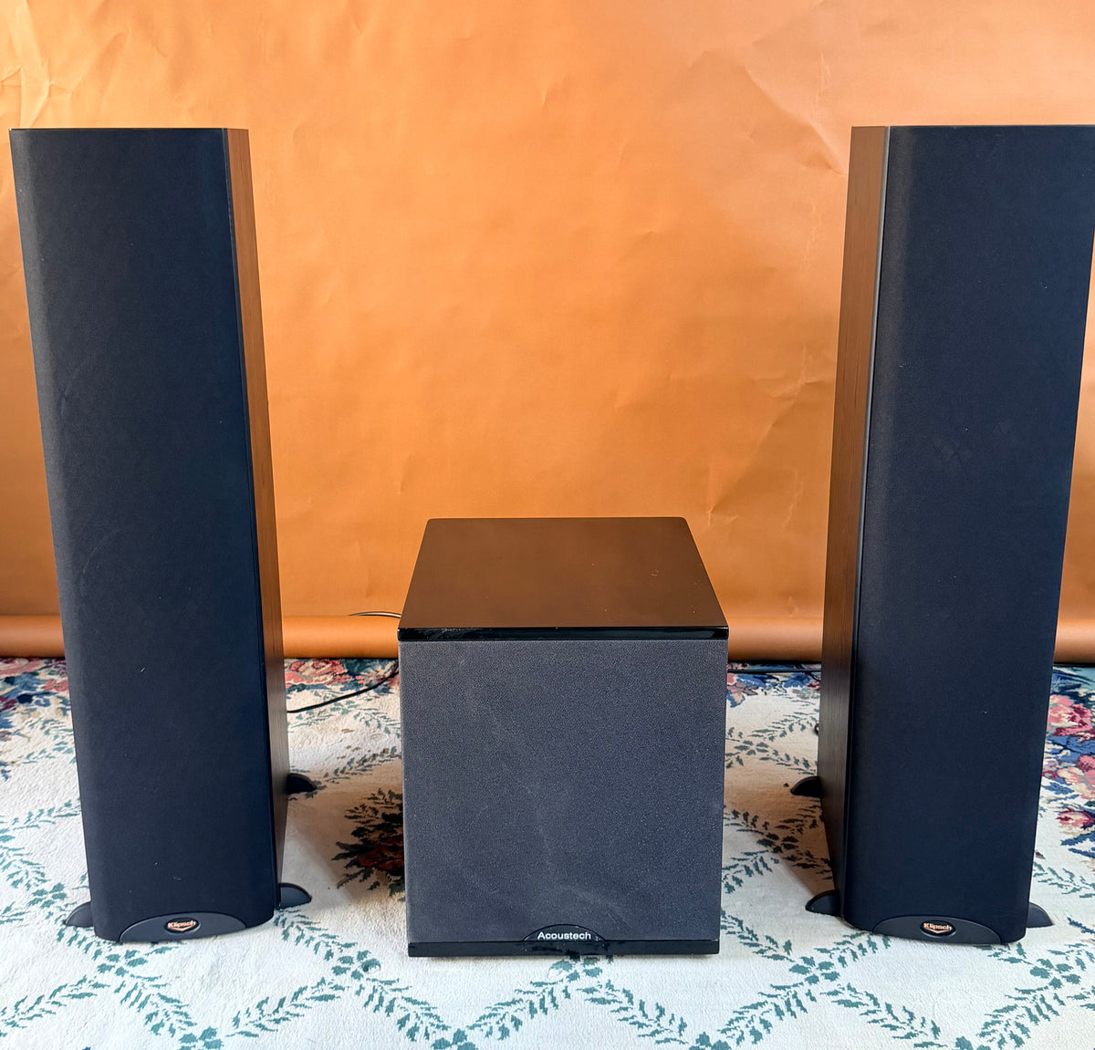 (SOLD) Klipsch Reference Speaker System — RF-3 Towers + RC-3 Center + Acoustech H-100 Subwoofer